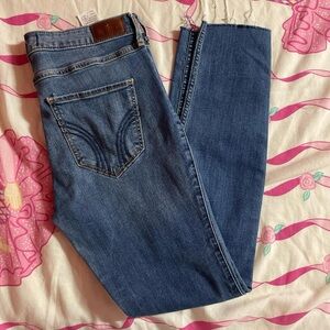 hollister high rise super skinny ripped jeans